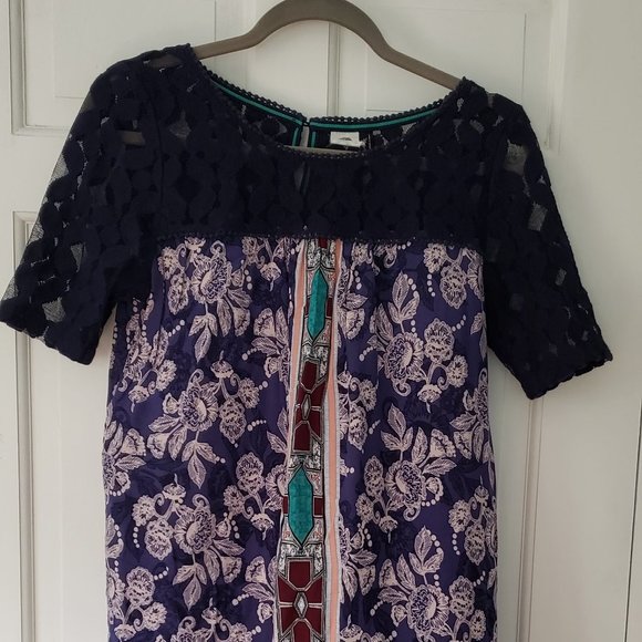 Akemi + Kin Tunic Top - Picture 2 of 7